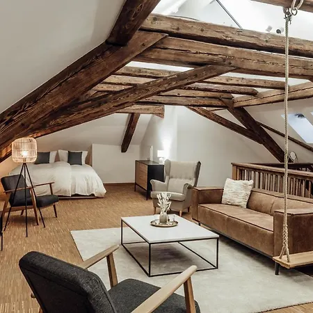 Jama - Grosses Design Apartment, Innenstadt, Wlan, Familie&gruppen * Κόμπουργκ